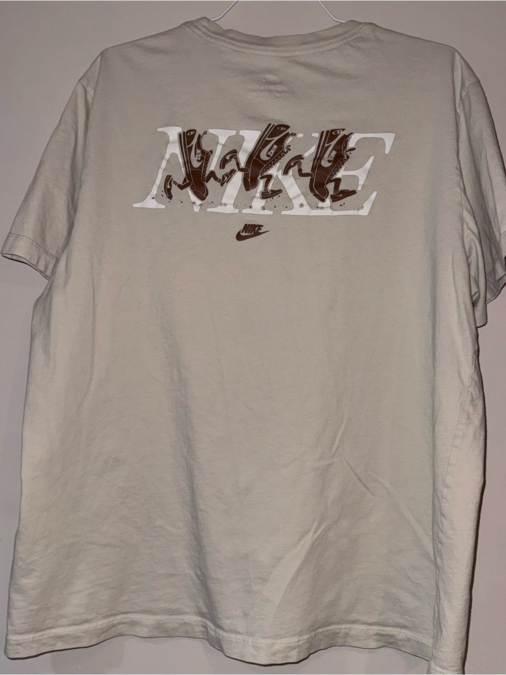 Nike “Running Shoes” Men’s Cream Short Sleeve Graphic Logo Tee